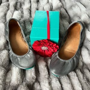 Pewter tieks